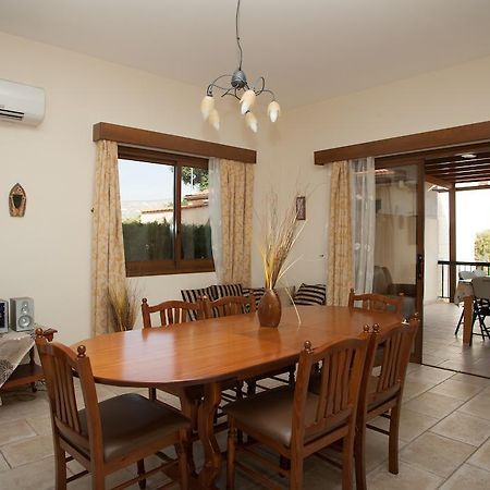 Villa Natasha Coral Bay Eksteriør billede