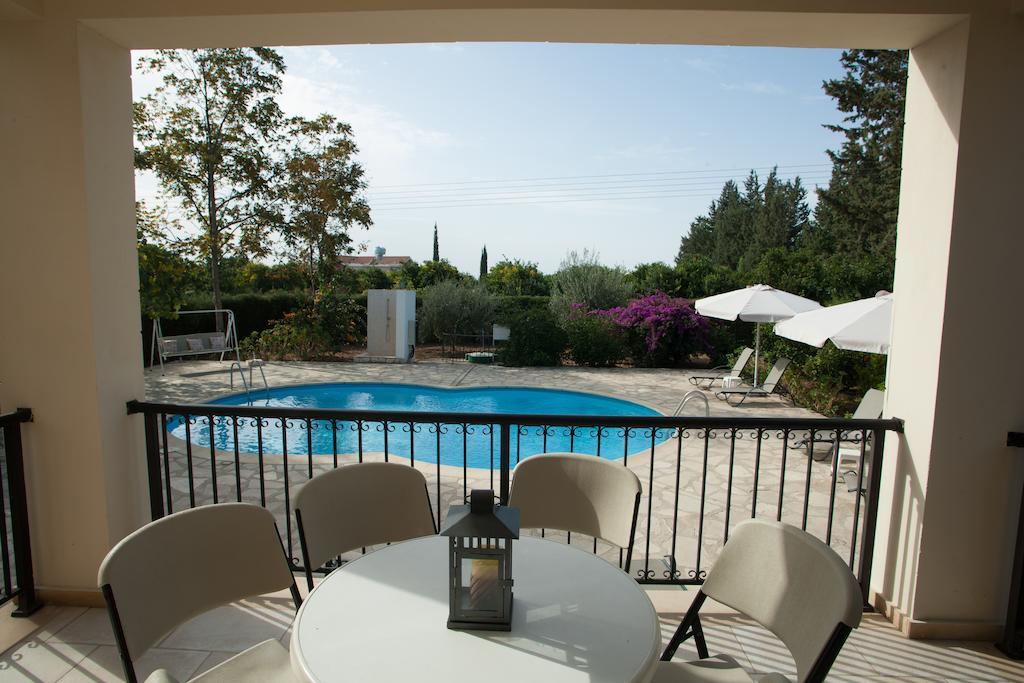 Villa Natasha Coral Bay Eksteriør billede